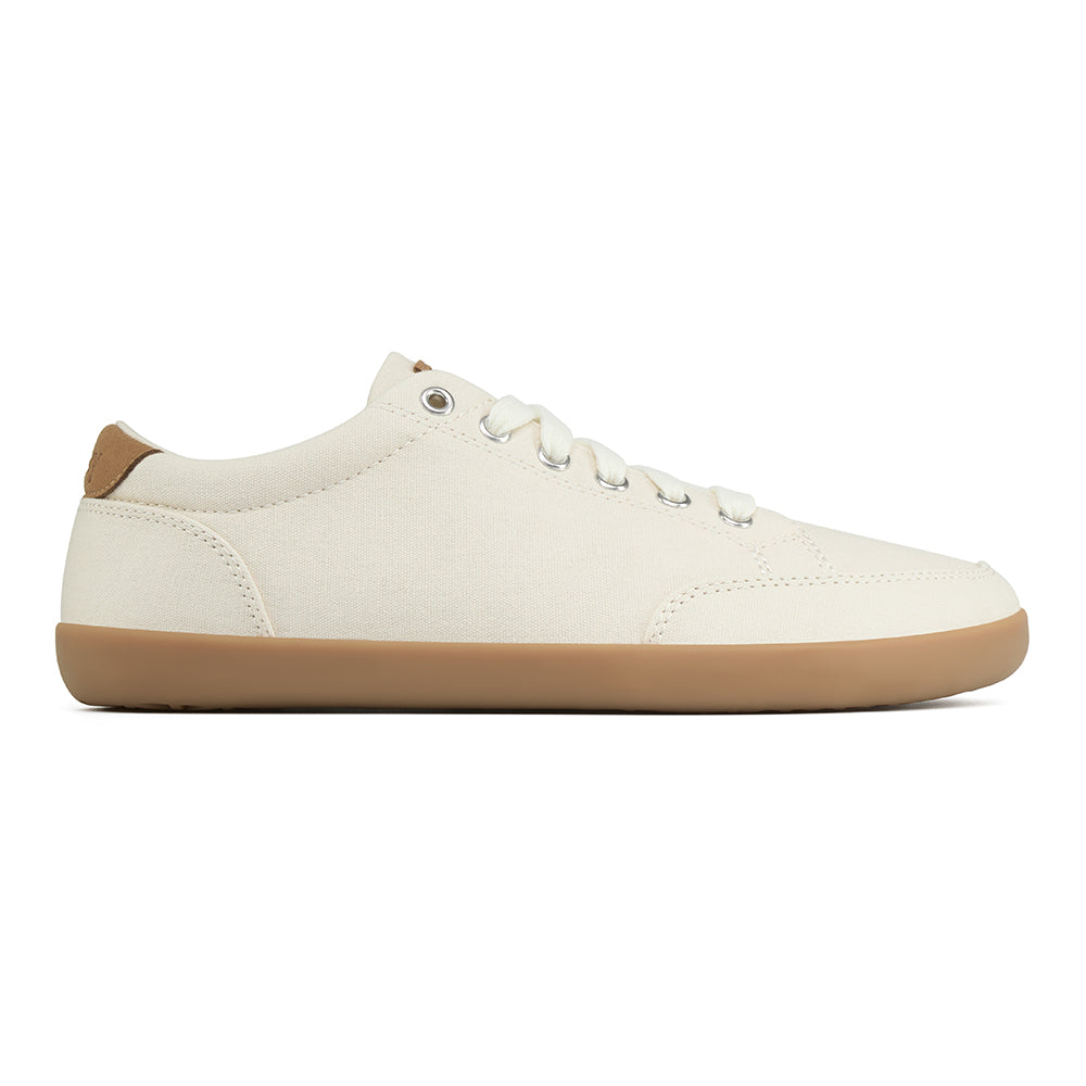 light tan FREESTYLE 3 sneaker with brown gumsole on a white background