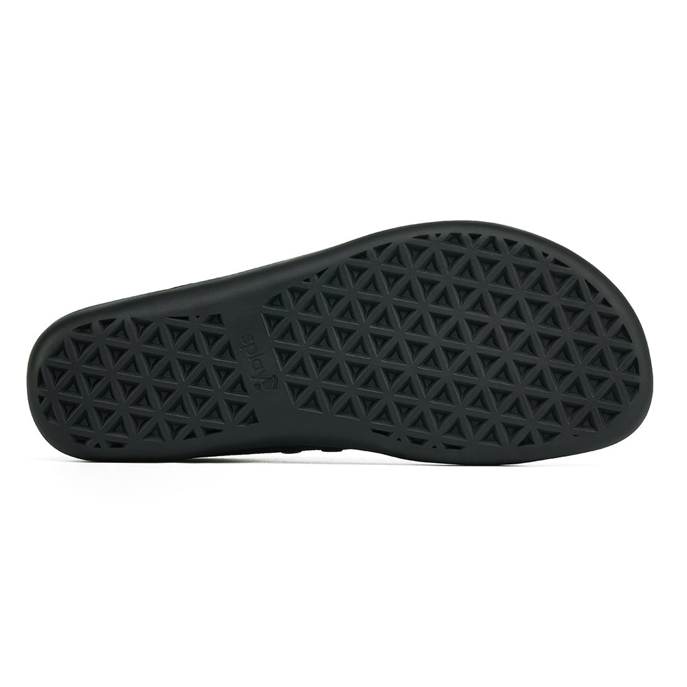 FREESTYLE 3 Jet, black sneaker outsole with Splay triangle pattern on a white background 