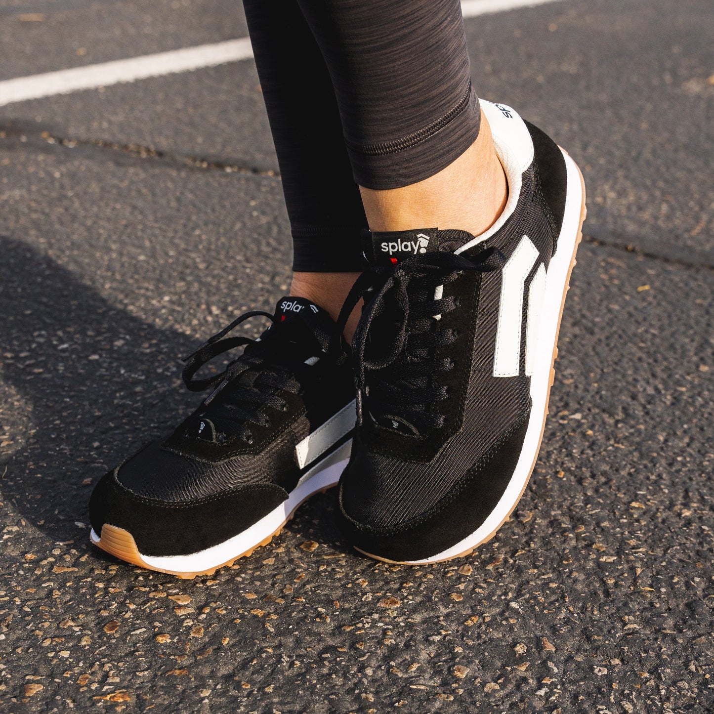 RUNNER V1 Track Black - Factory Second