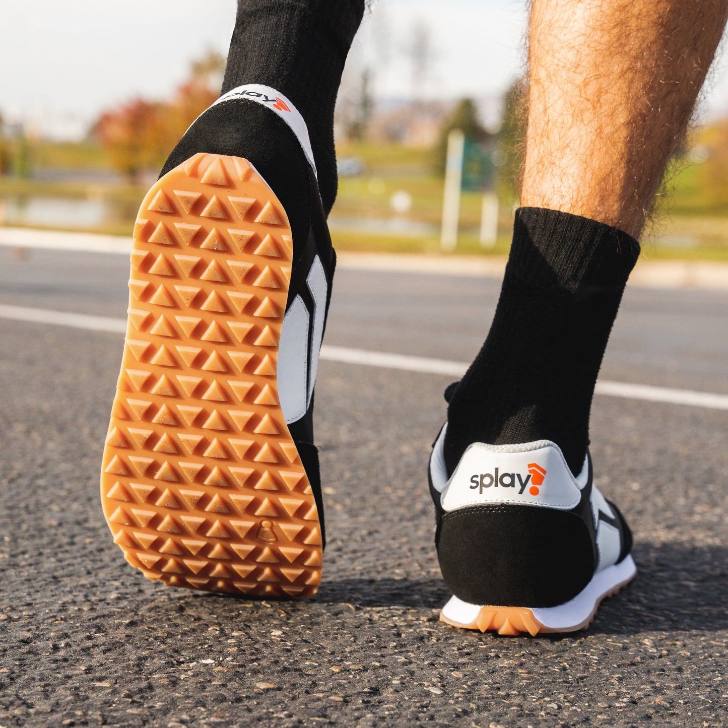 RUNNER V1 Track Black - Factory Second