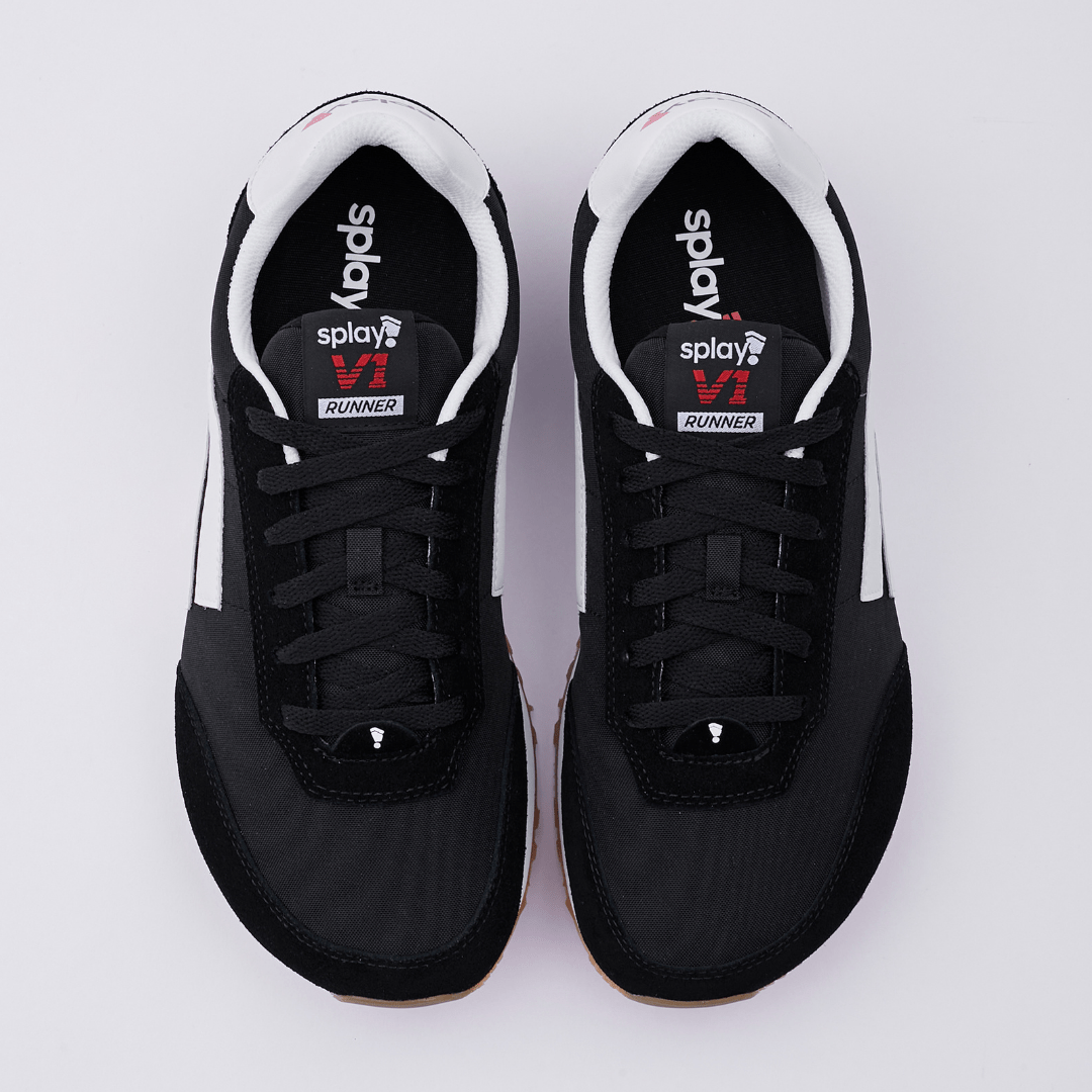 RUNNER V1 Track Black '26 [B-Stock]